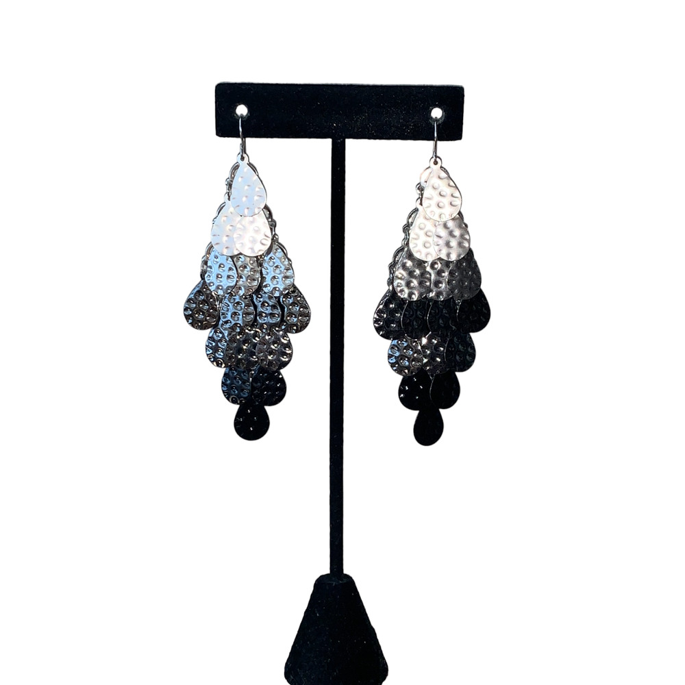 Hammered Metal Ombre Teardrop Chandlier Dangle Earrings EUC